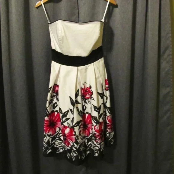 Alyn Paige Dresses | Alyn Paige New York Strapless Dress Nwot | Color: Black/White | Size: 7/8 | Meganlynn70'S Closet